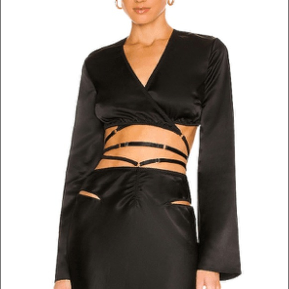 ANNA OCTOBER “IRIS” CROPPED WRAP TOP, SZ S BLACK